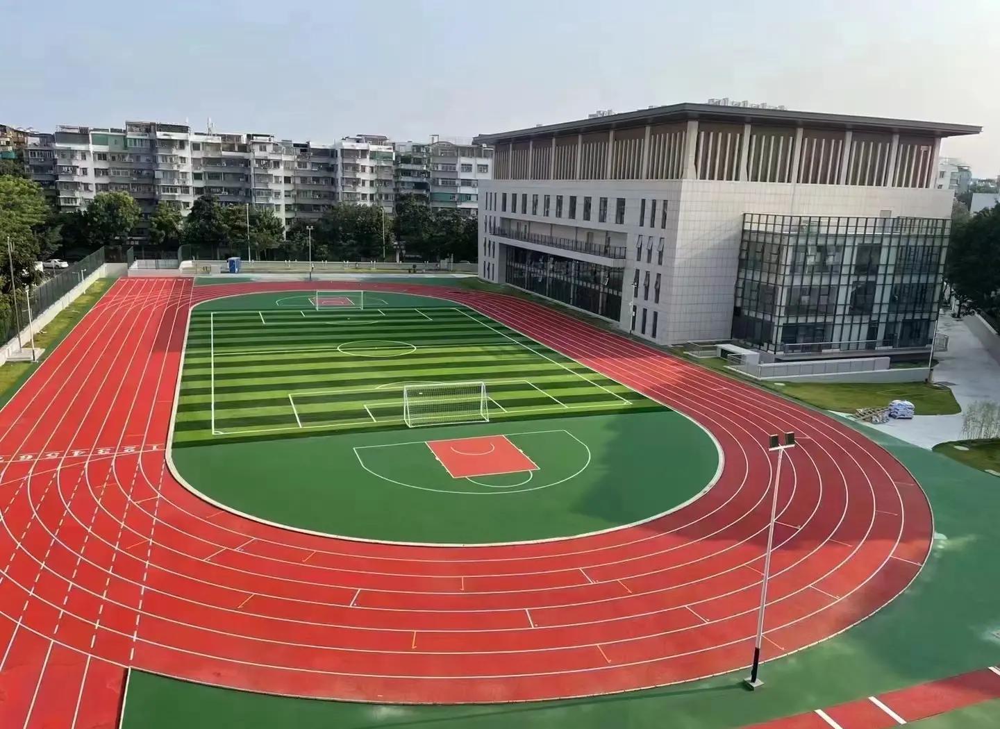 上饶市人造草坪塑胶篮球场 - 厂家